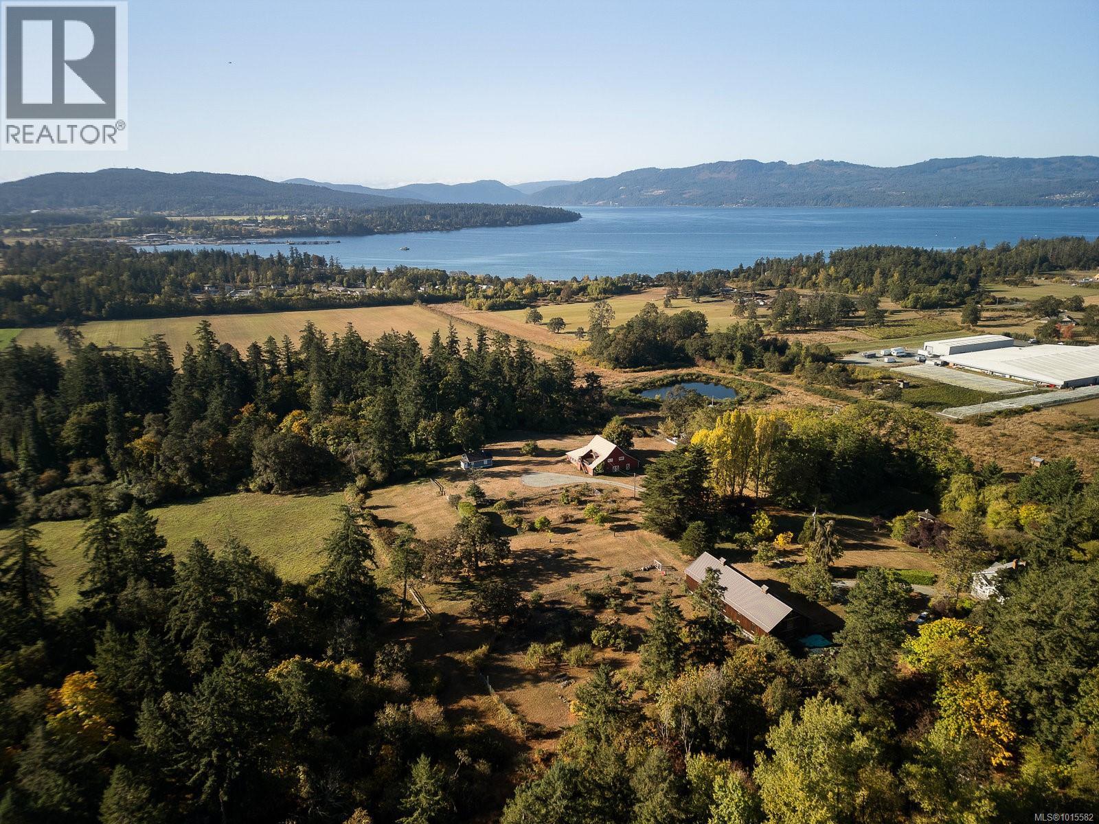 1175 Wain Rd, North Saanich, British Columbia  V8L 5V1 - Photo 3 - 1015582