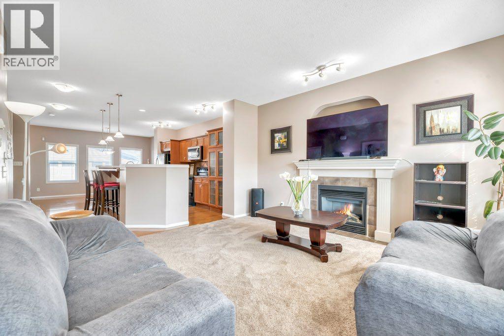 319 Saddlebrook Circle E, Calgary, Alberta  T3J 0J9 - Photo 5 - A2258515