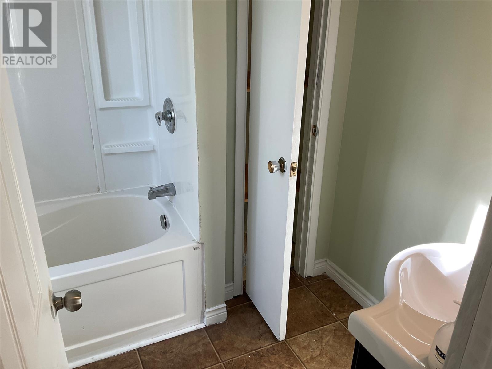 1 Cambridge Avenue, St John's, Newfoundland & Labrador  A1A 3N5 - Photo 8 - 1291307