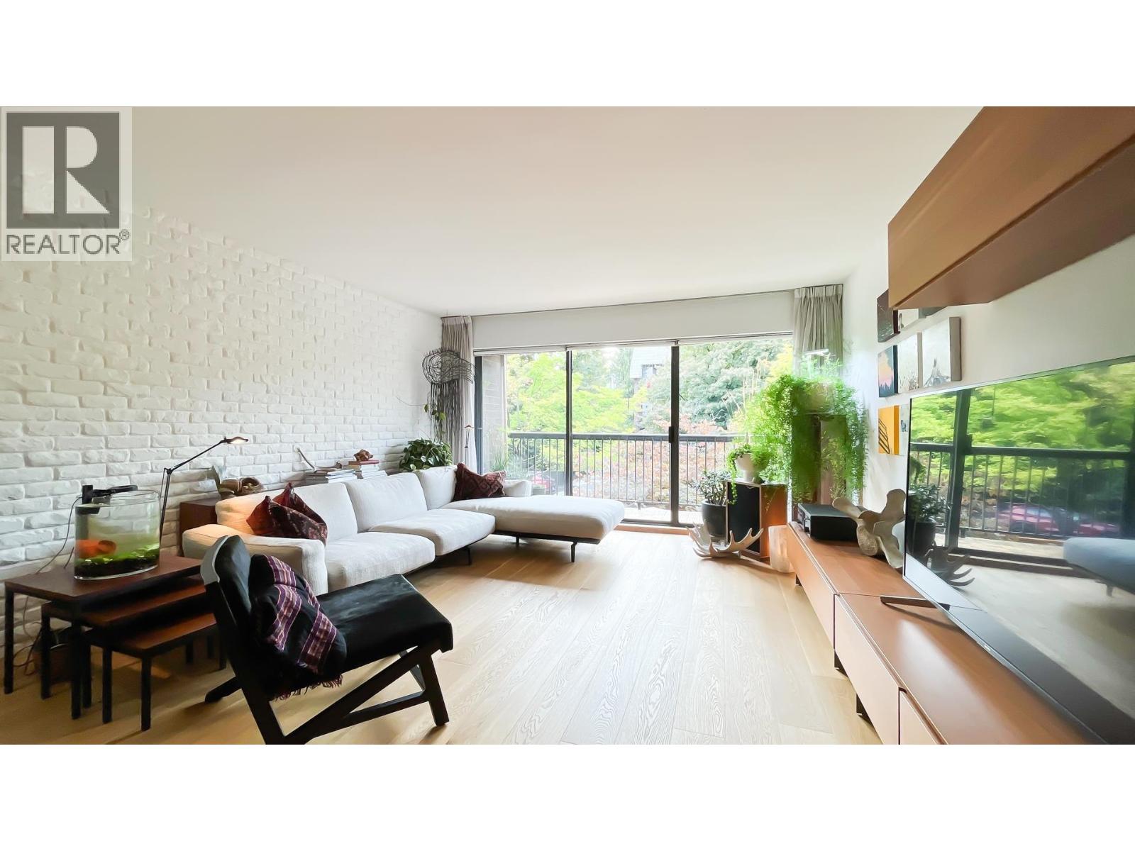 205 3264 Oak Street, Vancouver, British Columbia  V6H 2L3 - Photo 3 - R3055876