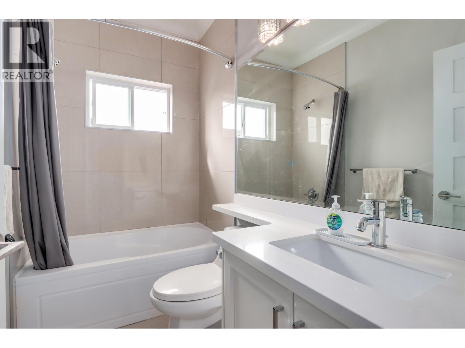 2496 Brock Street, Vancouver, British Columbia  V5R 2R4 - Photo 17 - R3056134