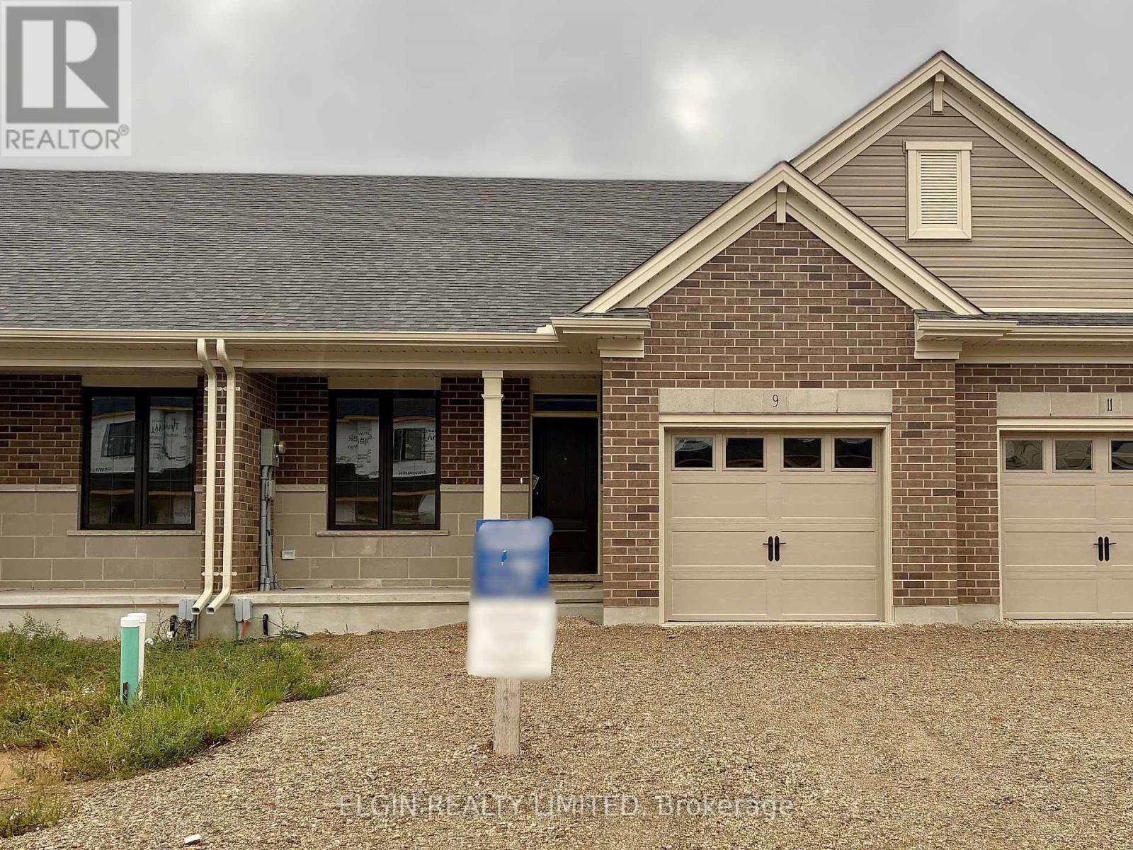 9 CANARY STREET, Tillsonburg, Ontario