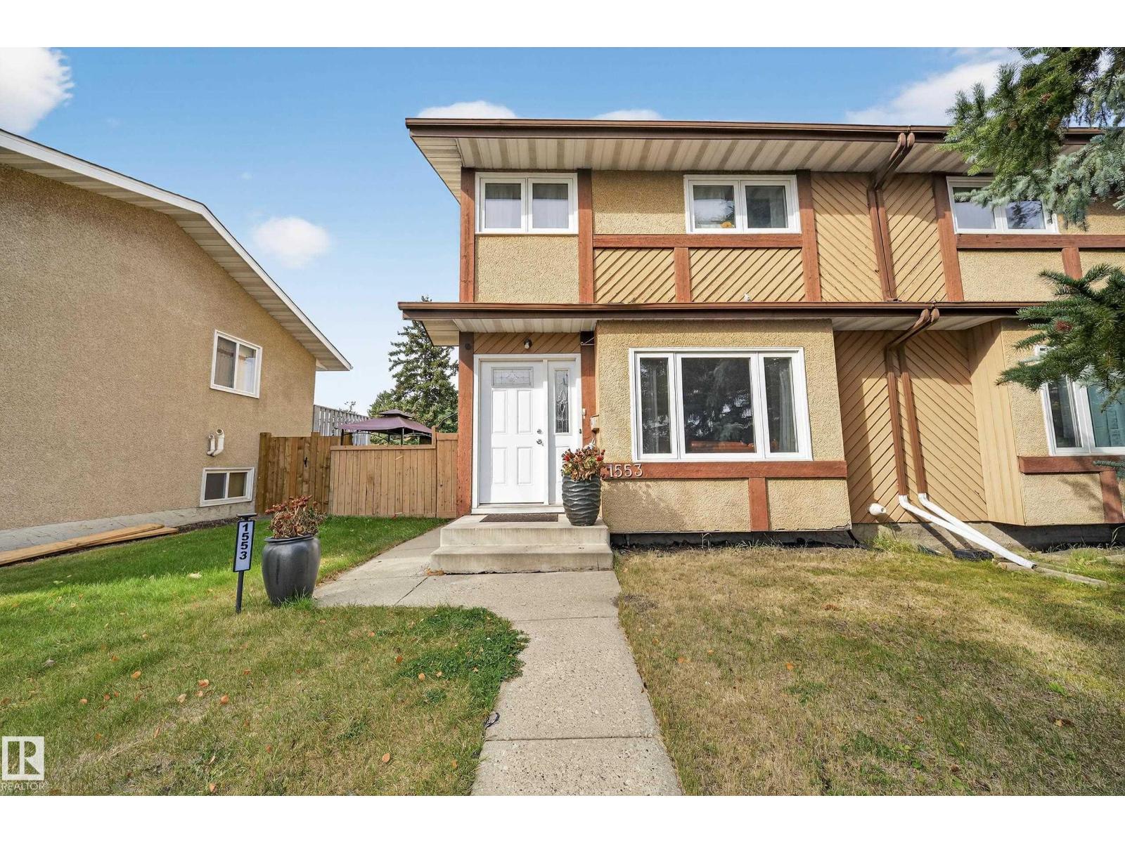 1553 Lakewood Rd W Nw, Edmonton, Alberta  T6K 2V7 - Photo 1 - E4461159