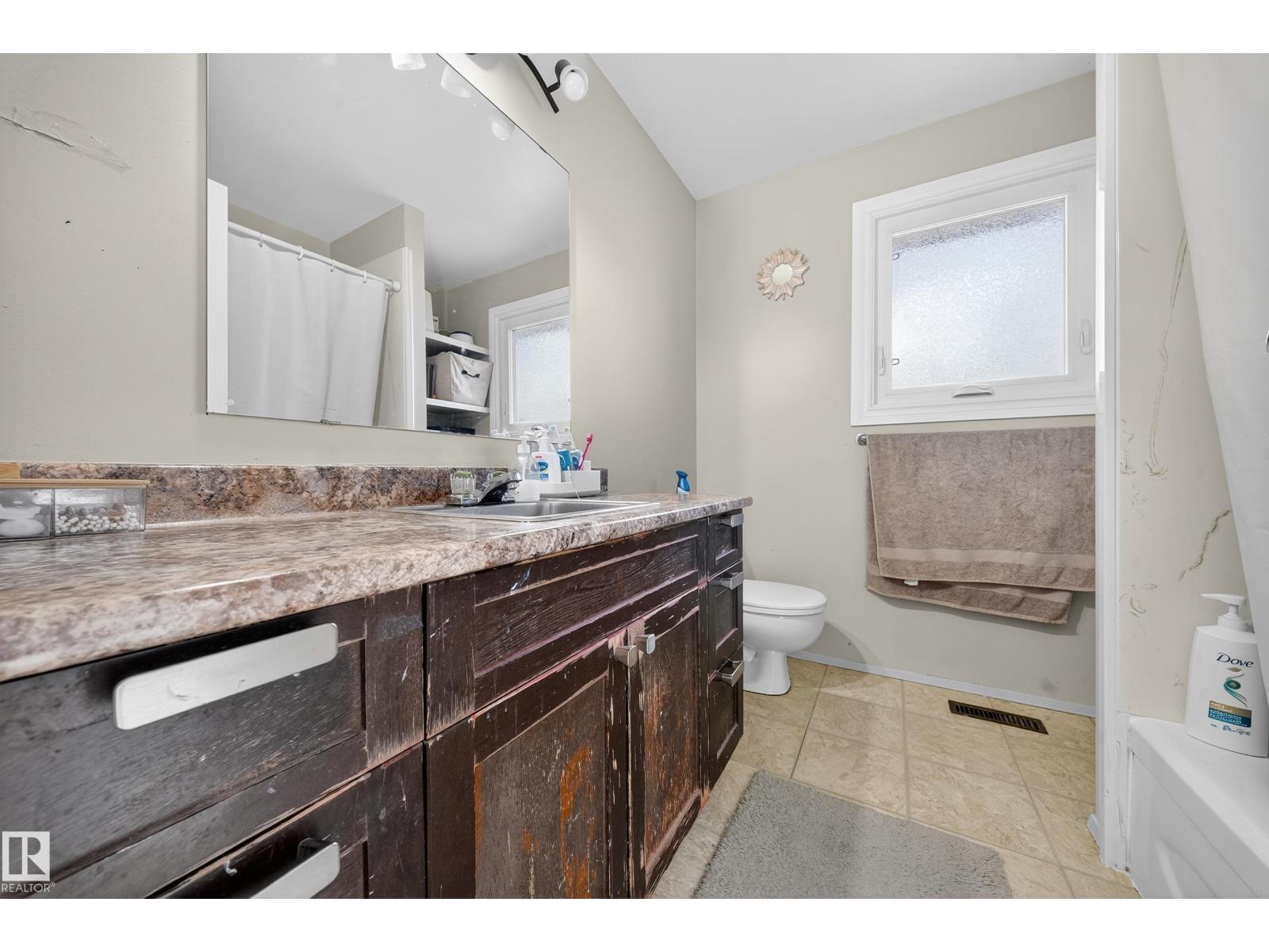 1553 Lakewood Rd W Nw, Edmonton, Alberta  T6K 2V7 - Photo 17 - E4461159