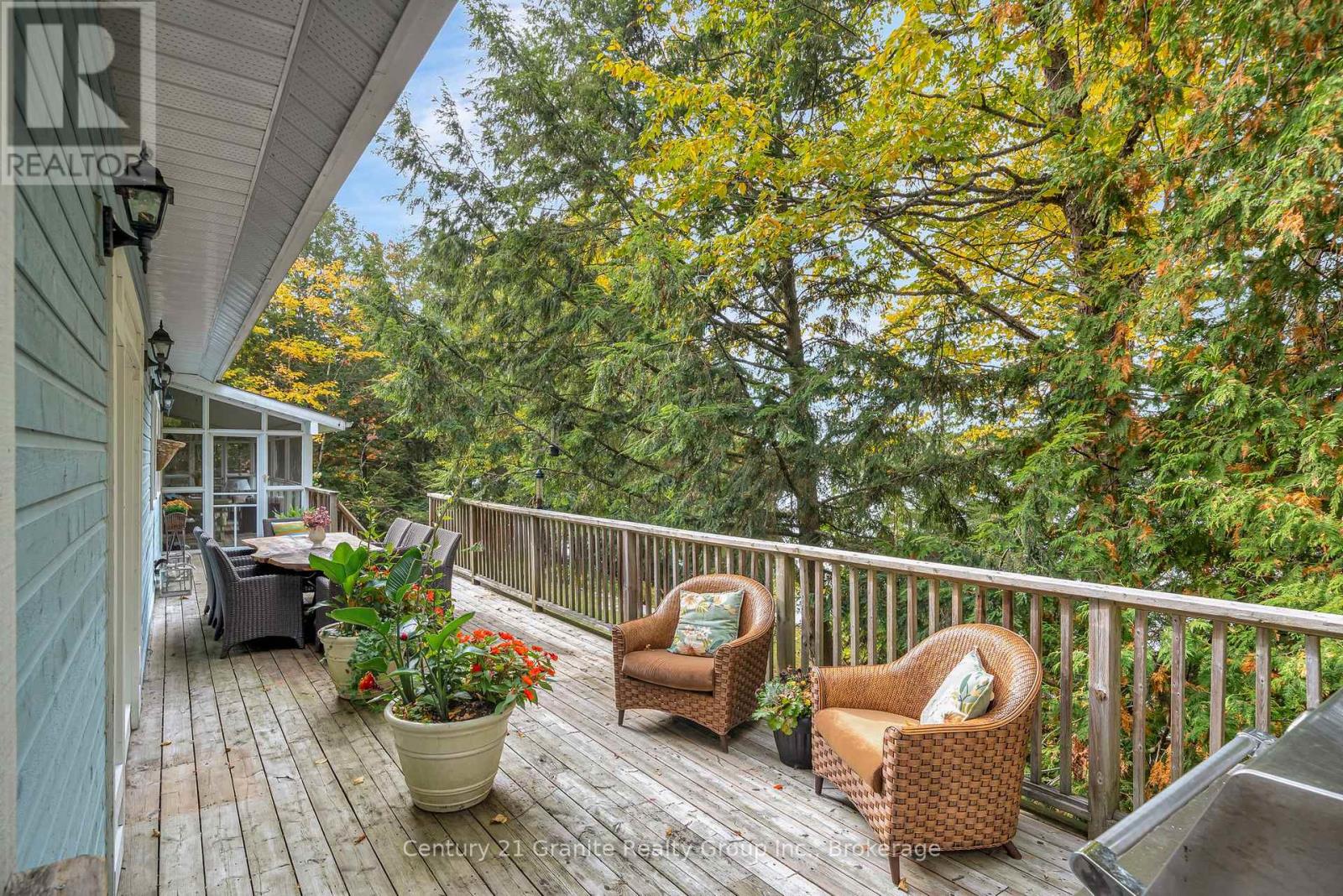 1050 Whiskey Jack Lane, Algonquin Highlands, Ontario  K0M 1S0 - Photo 42 - X12449083