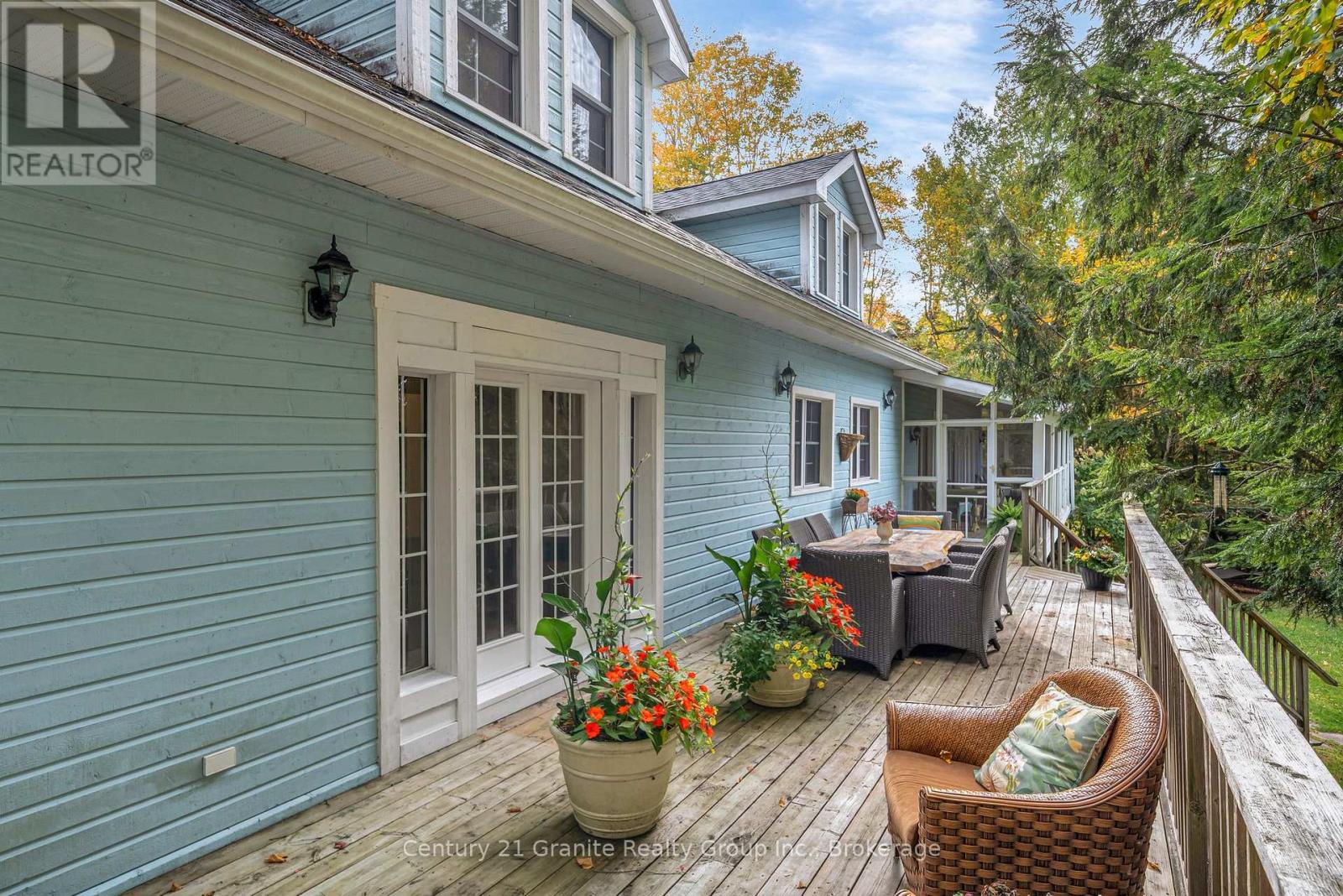 1050 Whiskey Jack Lane, Algonquin Highlands, Ontario  K0M 1S0 - Photo 41 - X12449083