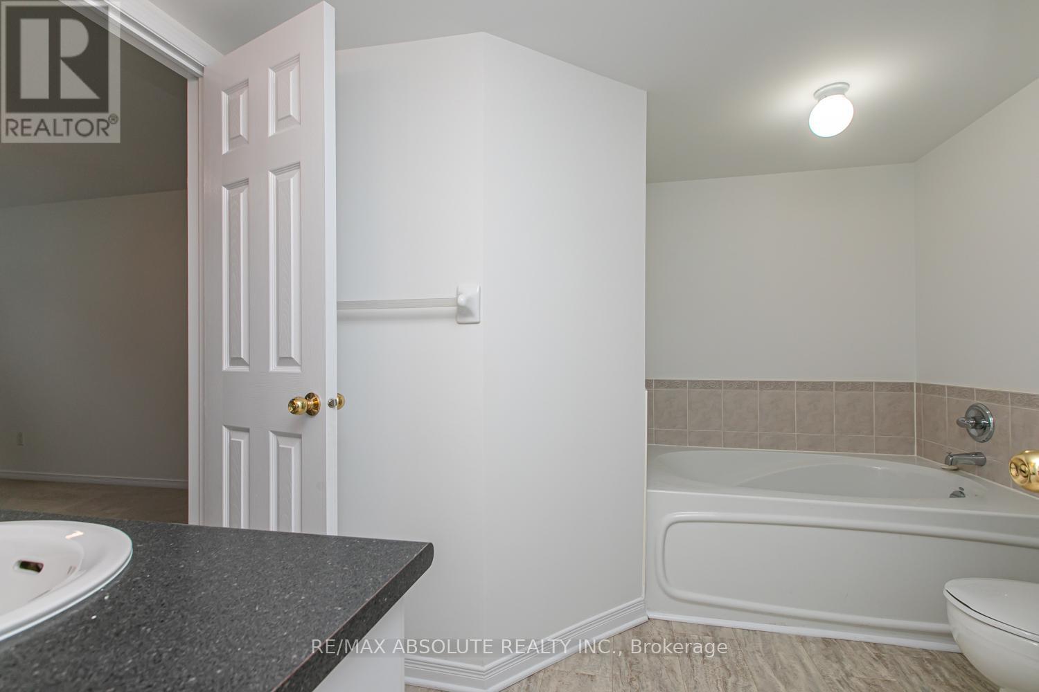254 Gershwin Private, Ottawa, Ontario  K2H 1G5 - Photo 27 - X12449870
