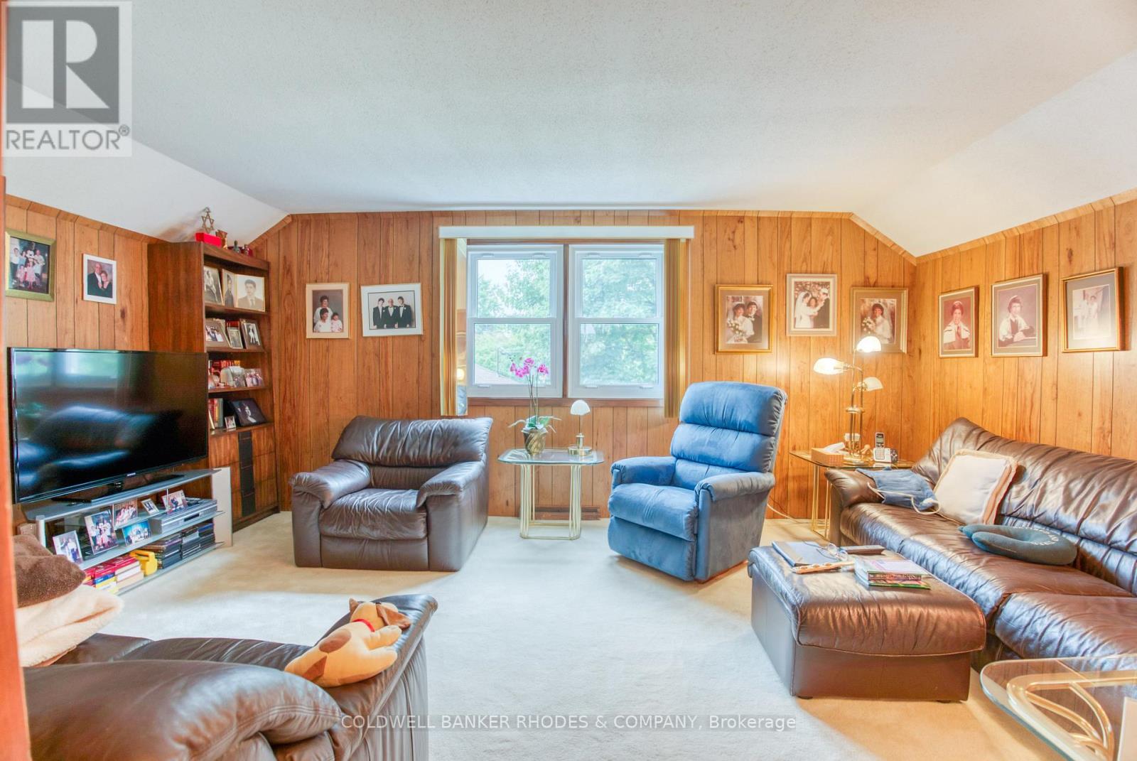 2005 Neepawa Avenue, Ottawa, Ontario  K2A 3L4 - Photo 13 - X12449871