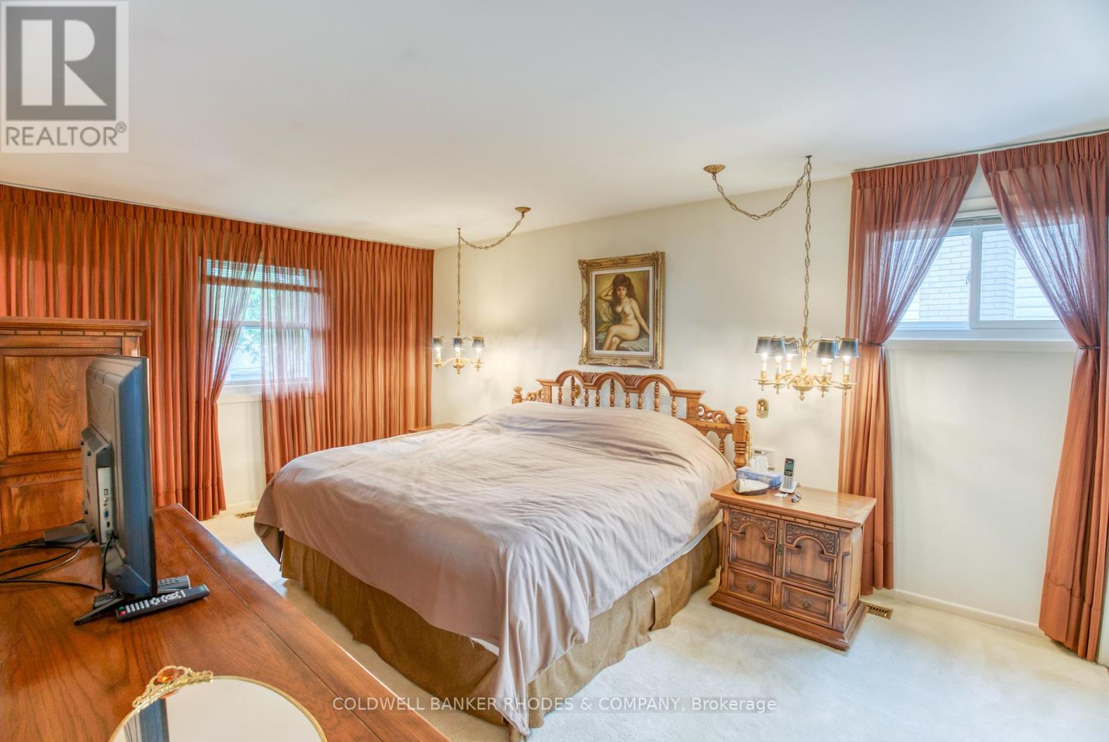 2005 Neepawa Avenue, Ottawa, Ontario  K2A 3L4 - Photo 16 - X12449871