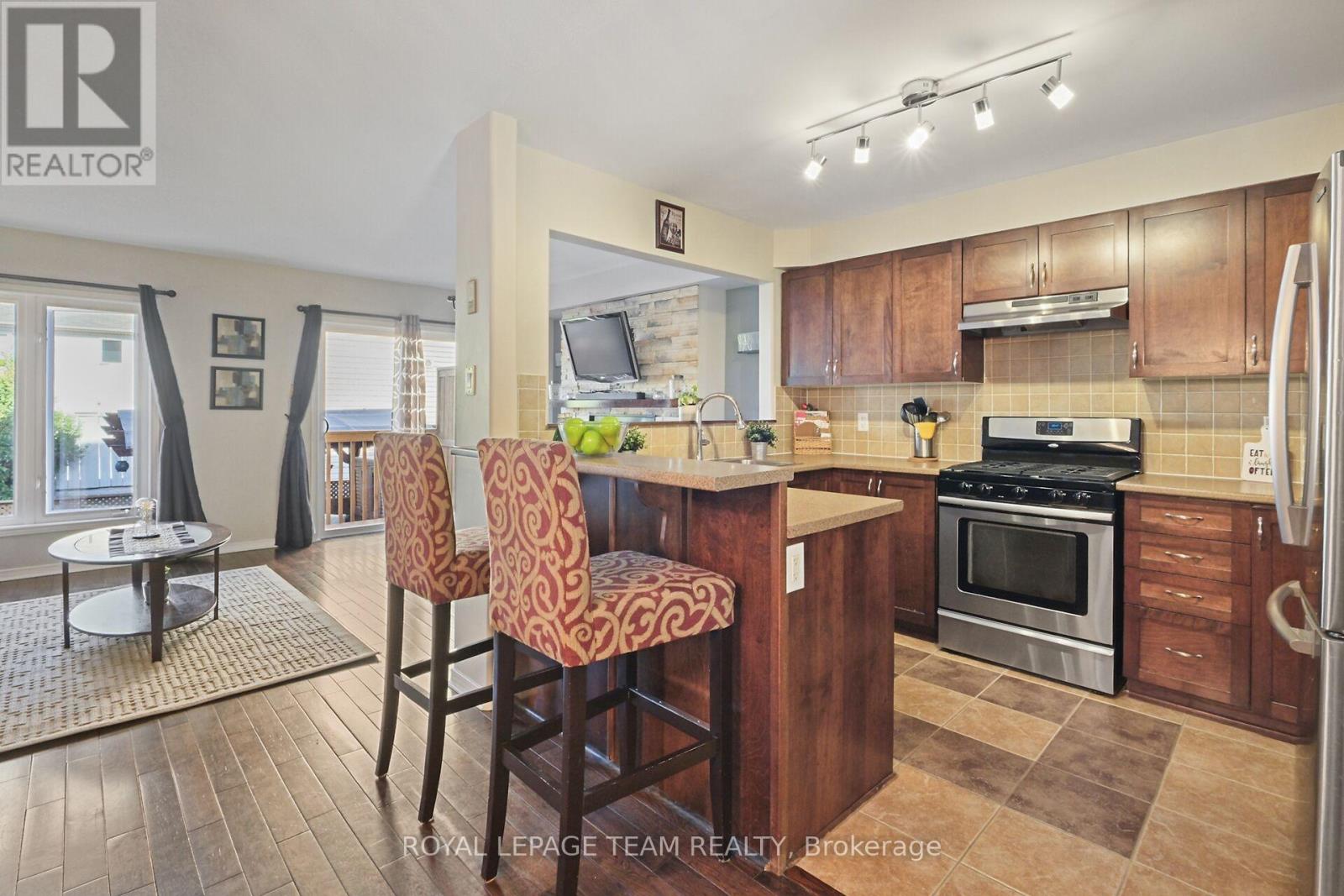 215 Parkrose Private, Ottawa, Ontario  K4A 0N8 - Photo 10 - X12449904