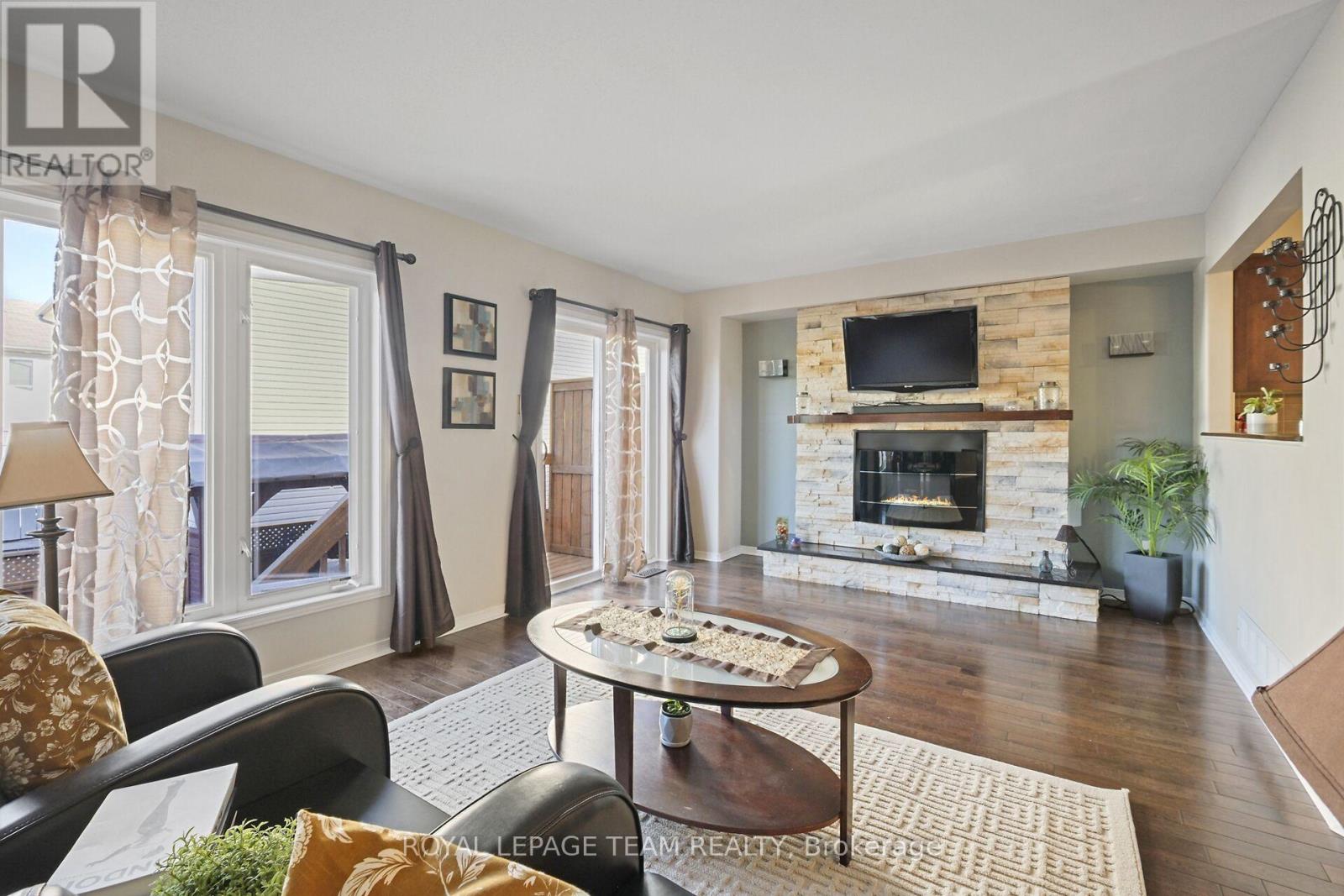 215 Parkrose Private, Ottawa, Ontario  K4A 0N8 - Photo 15 - X12449904
