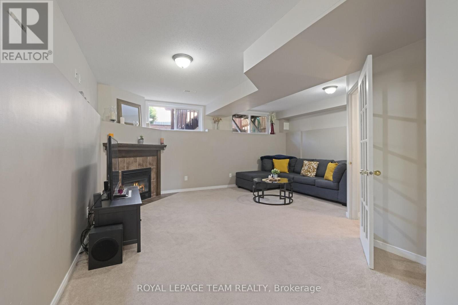 215 Parkrose Private, Ottawa, Ontario  K4A 0N8 - Photo 32 - X12449904
