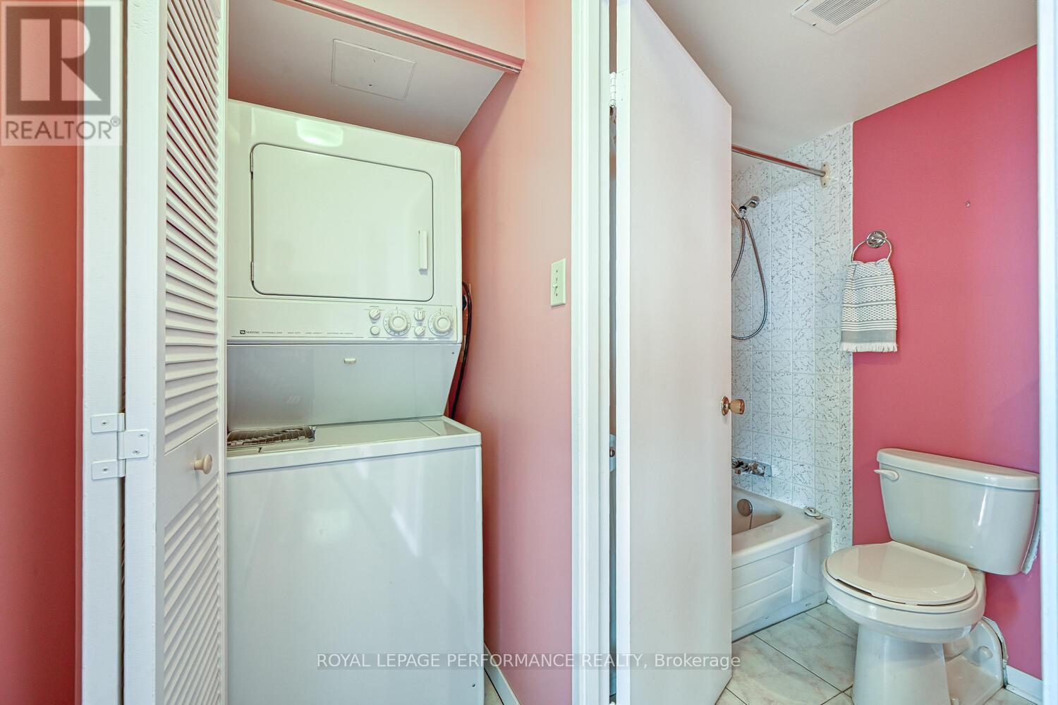 2103 - 500 Laurier Avenue W, Ottawa, Ontario  K1R 5E1 - Photo 19 - X12449911
