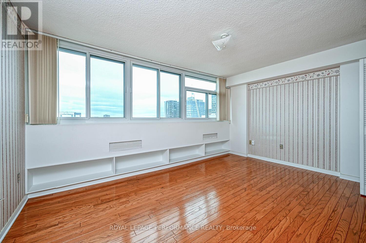 2103 - 500 Laurier Avenue W, Ottawa, Ontario  K1R 5E1 - Photo 21 - X12449911