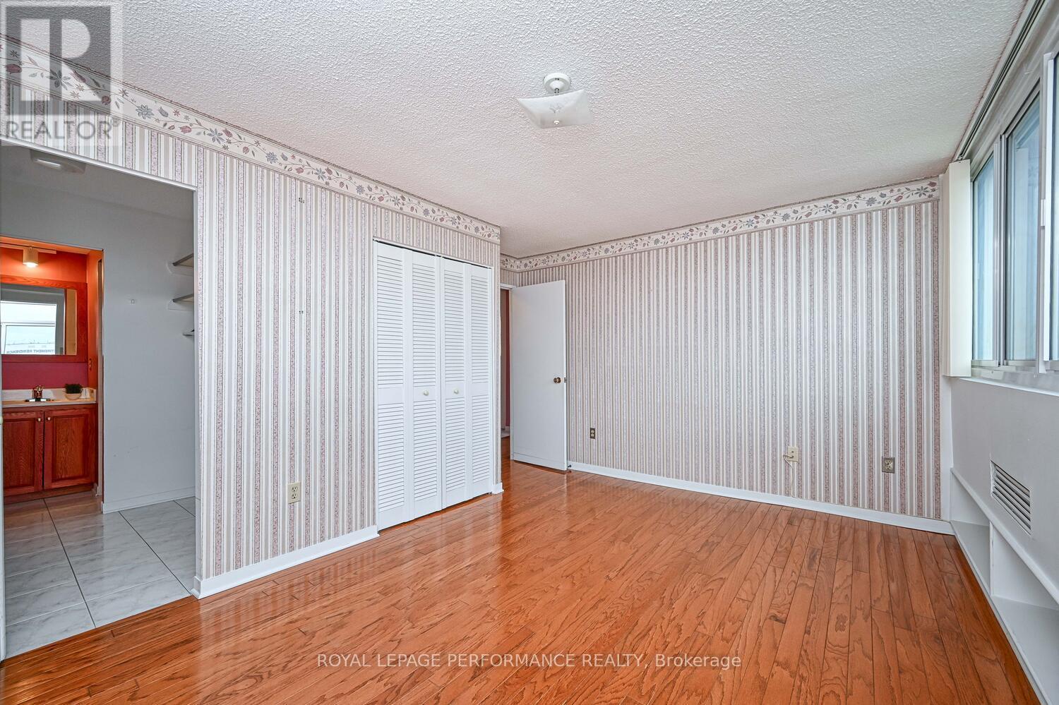 2103 - 500 Laurier Avenue W, Ottawa, Ontario  K1R 5E1 - Photo 24 - X12449911