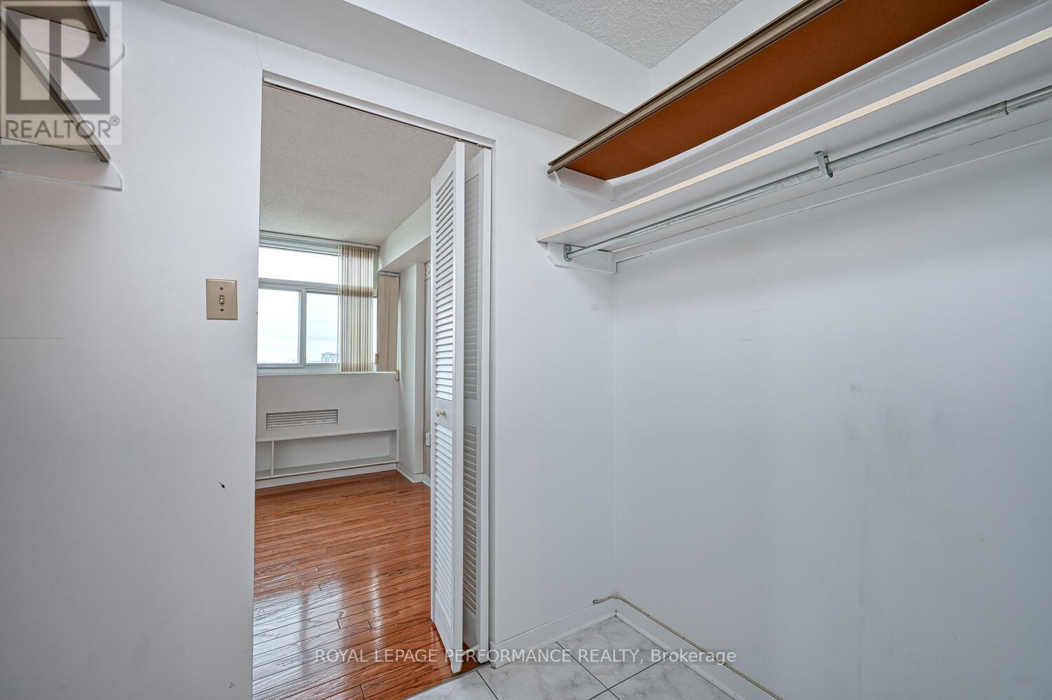 2103 - 500 Laurier Avenue W, Ottawa, Ontario  K1R 5E1 - Photo 28 - X12449911