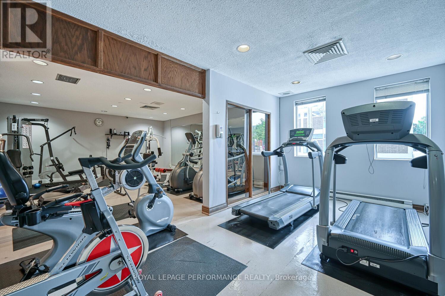 2103 - 500 Laurier Avenue W, Ottawa, Ontario  K1R 5E1 - Photo 29 - X12449911