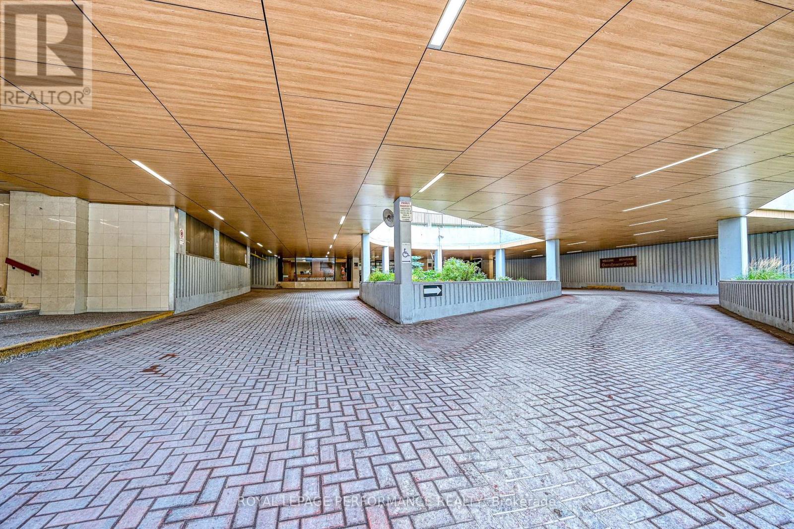 2103 - 500 Laurier Avenue W, Ottawa, Ontario  K1R 5E1 - Photo 3 - X12449911