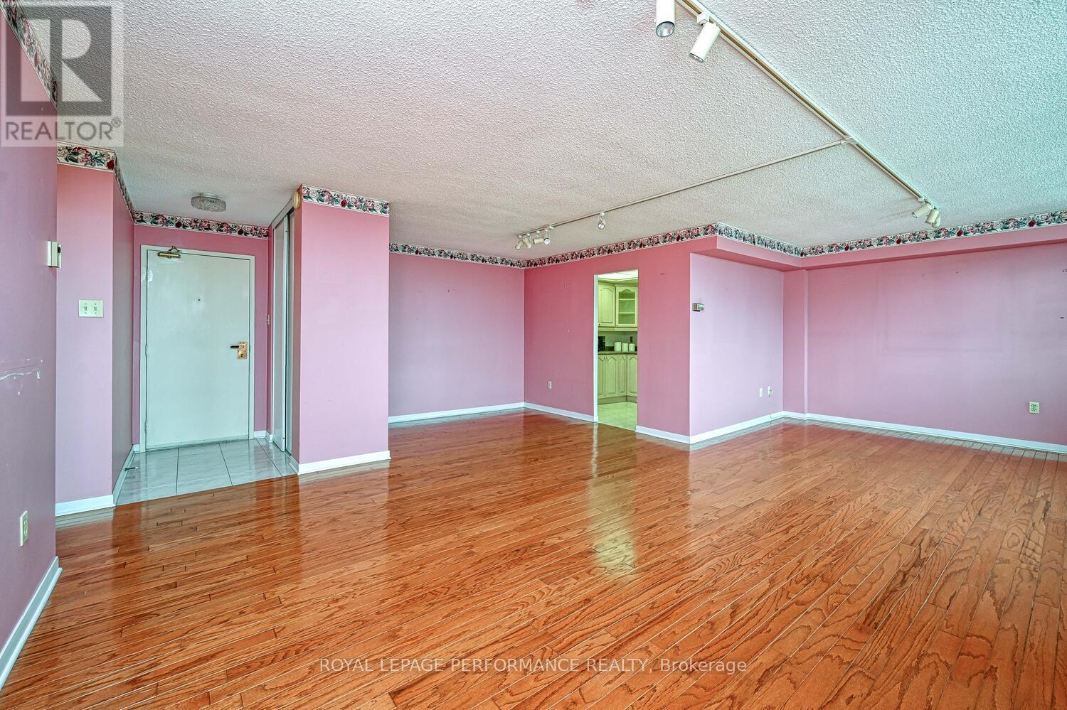 2103 - 500 Laurier Avenue W, Ottawa, Ontario  K1R 5E1 - Photo 7 - X12449911