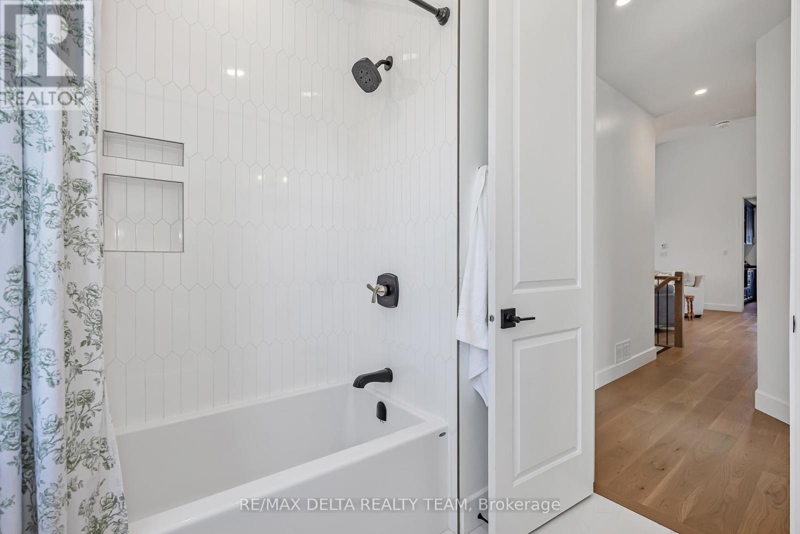 138 Des Tulipes Street, Clarence-Rockland, Ontario  K0A 2A0 - Photo 19 - X12449924