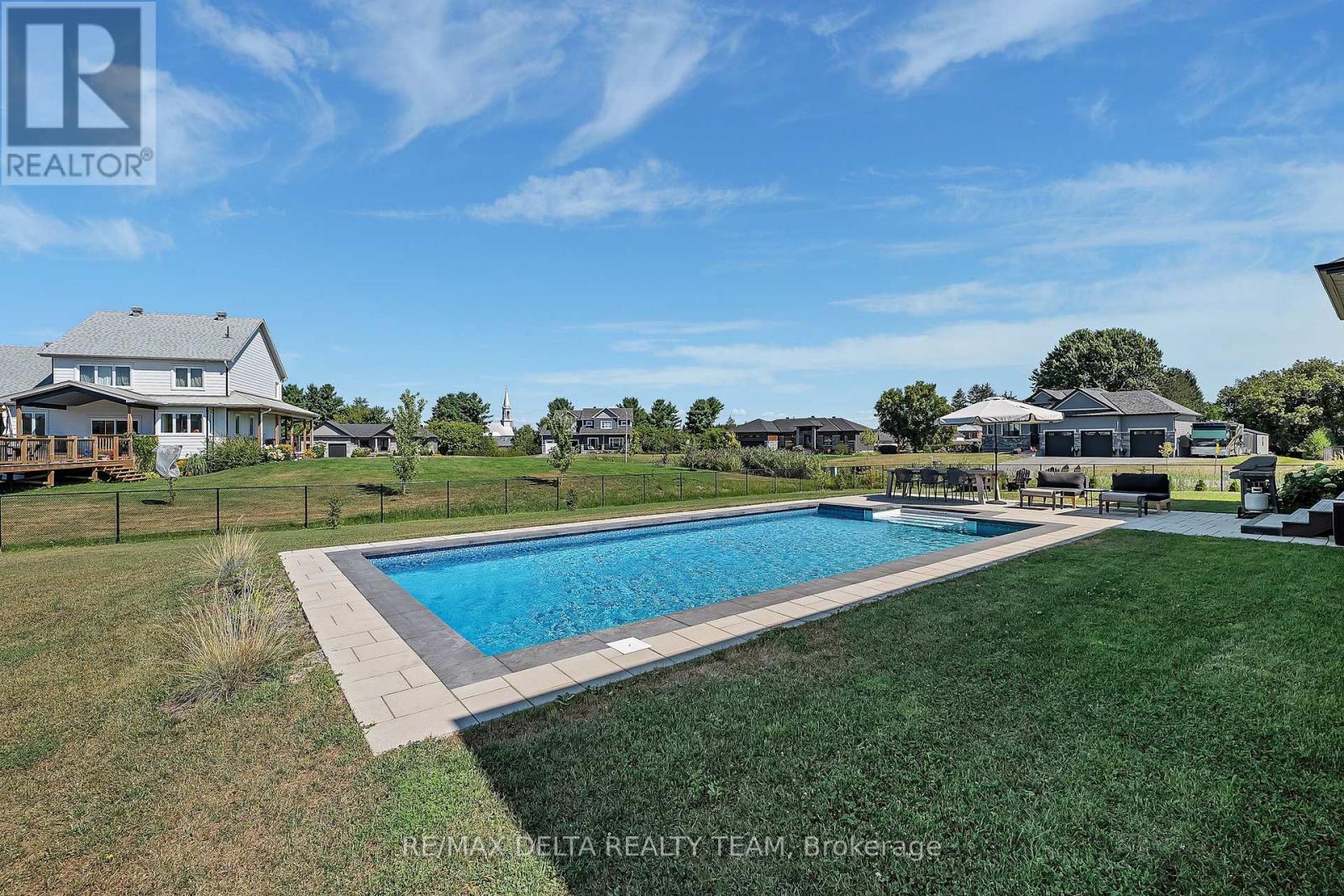 138 Des Tulipes Street, Clarence-Rockland, Ontario  K0A 2A0 - Photo 35 - X12449924