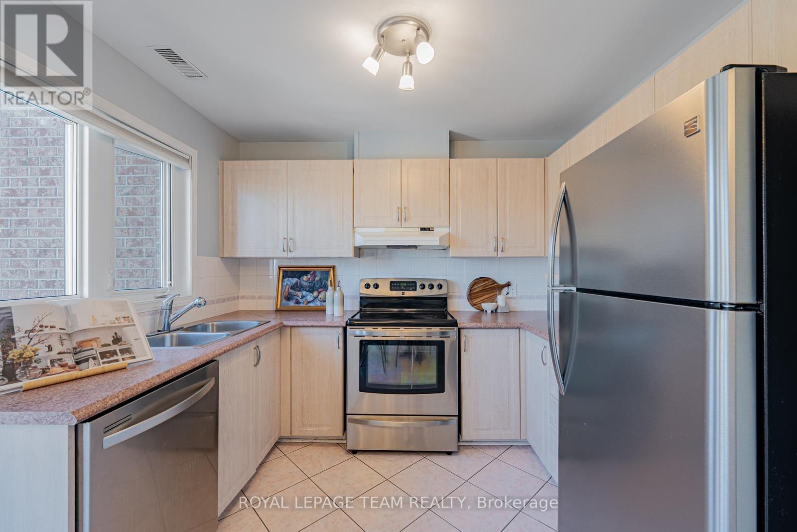 1650 Locksley Lane, Ottawa, Ontario  K1J 1B6 - Photo 28 - X12449926