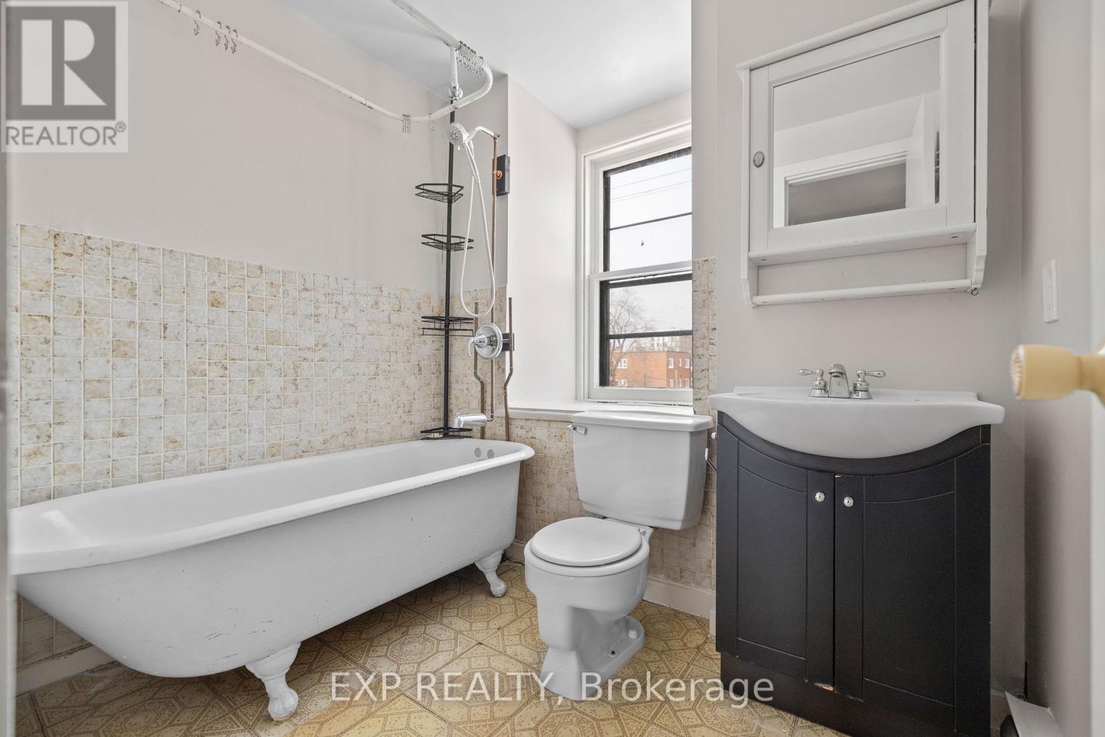 196 Osgoode Street, Ottawa, Ontario  K1N 6S8 - Photo 17 - X12449933