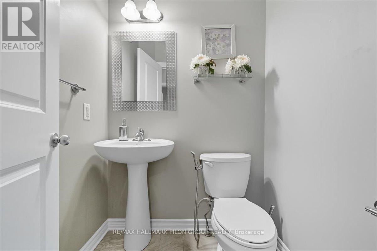 502 Strasbourg Street, Ottawa, Ontario  K4A 0M7 - Photo 11 - X12449983