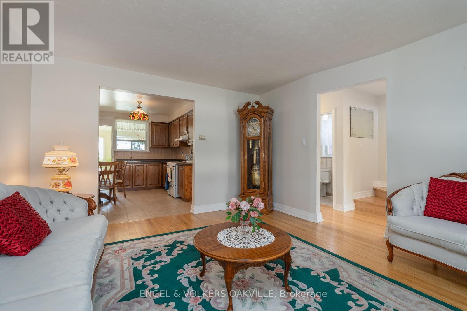 183 Vodden Street E, Brampton, Ontario  L6V 1M9 - Photo 12 - W12449290