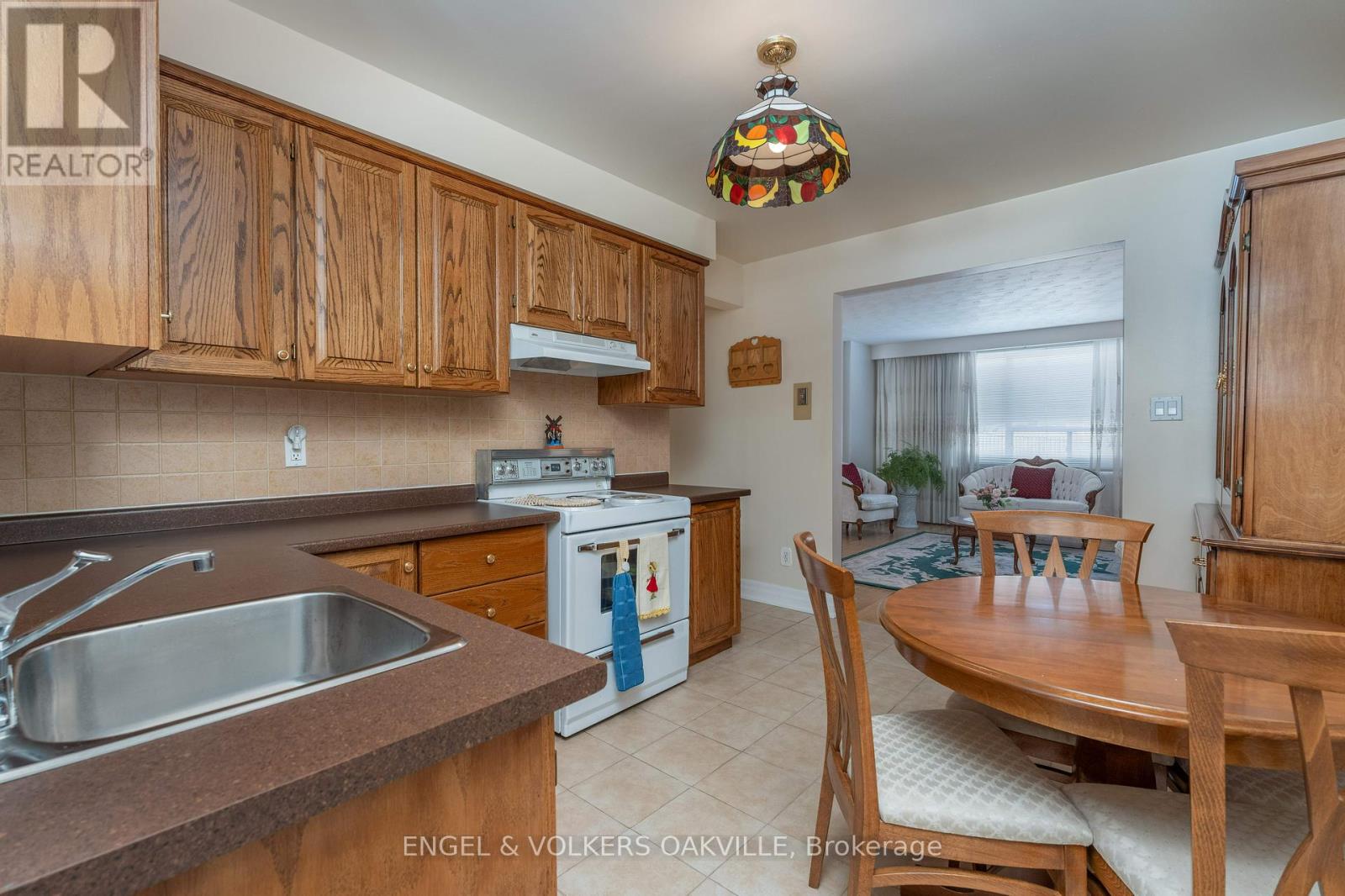 183 Vodden Street E, Brampton, Ontario  L6V 1M9 - Photo 15 - W12449290