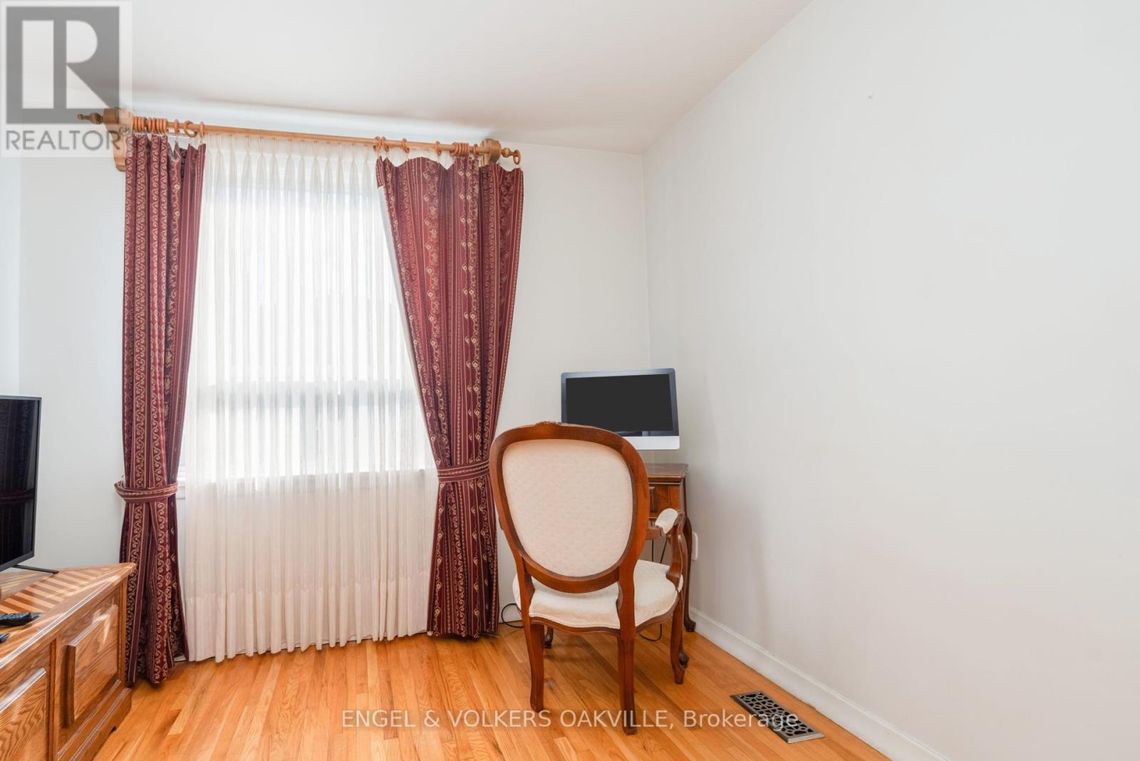183 Vodden Street E, Brampton, Ontario  L6V 1M9 - Photo 17 - W12449290