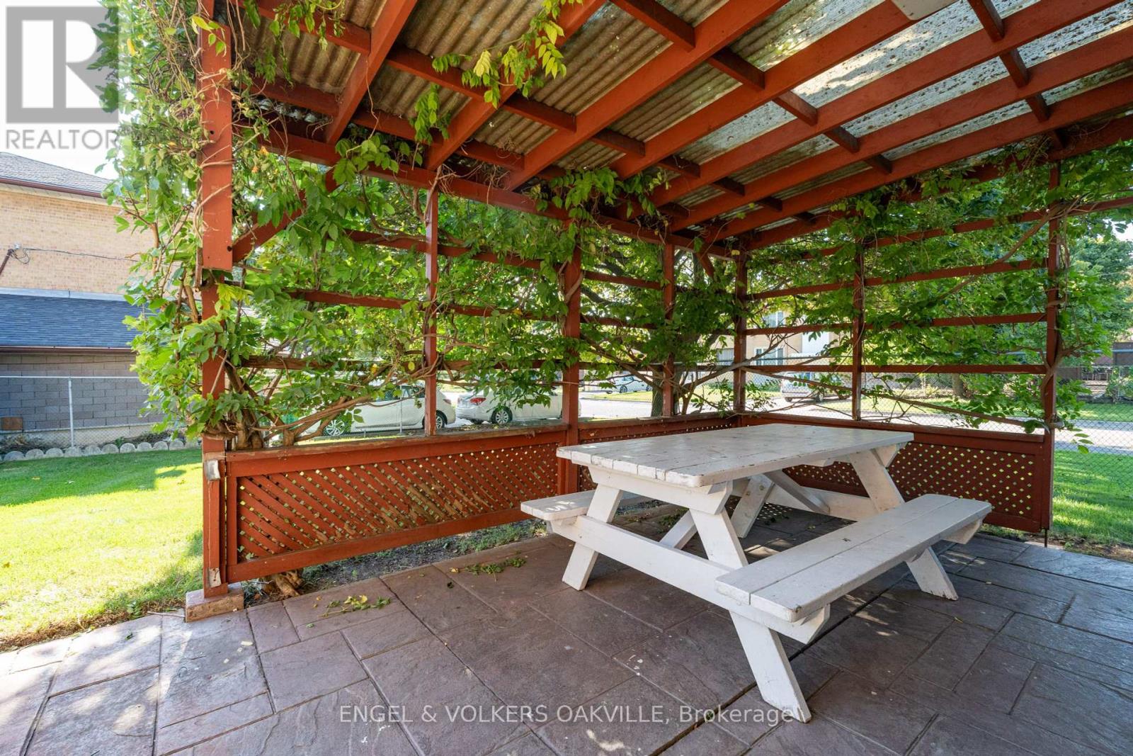 183 Vodden Street E, Brampton, Ontario  L6V 1M9 - Photo 30 - W12449290