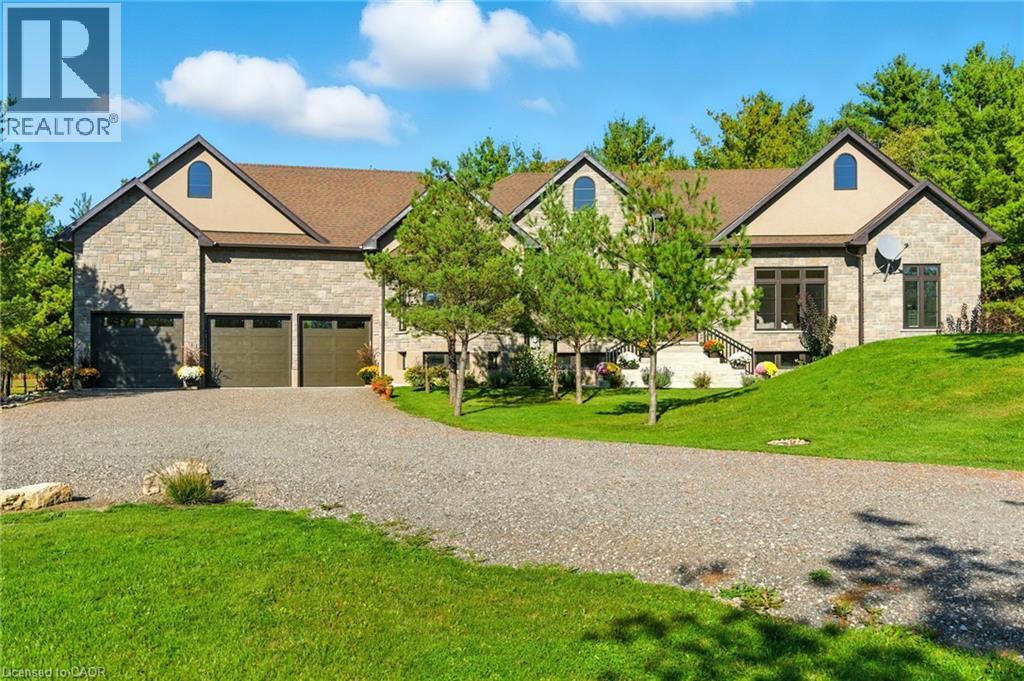 986 Highway 8, Hamilton, Ontario  L9H 5E1 - Photo 3 - 40777165