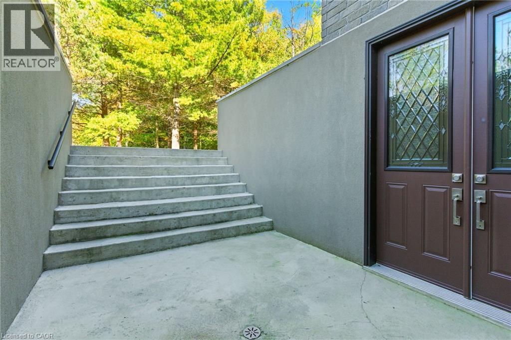 986 Highway 8, Hamilton, Ontario  L9H 5E1 - Photo 45 - 40777165
