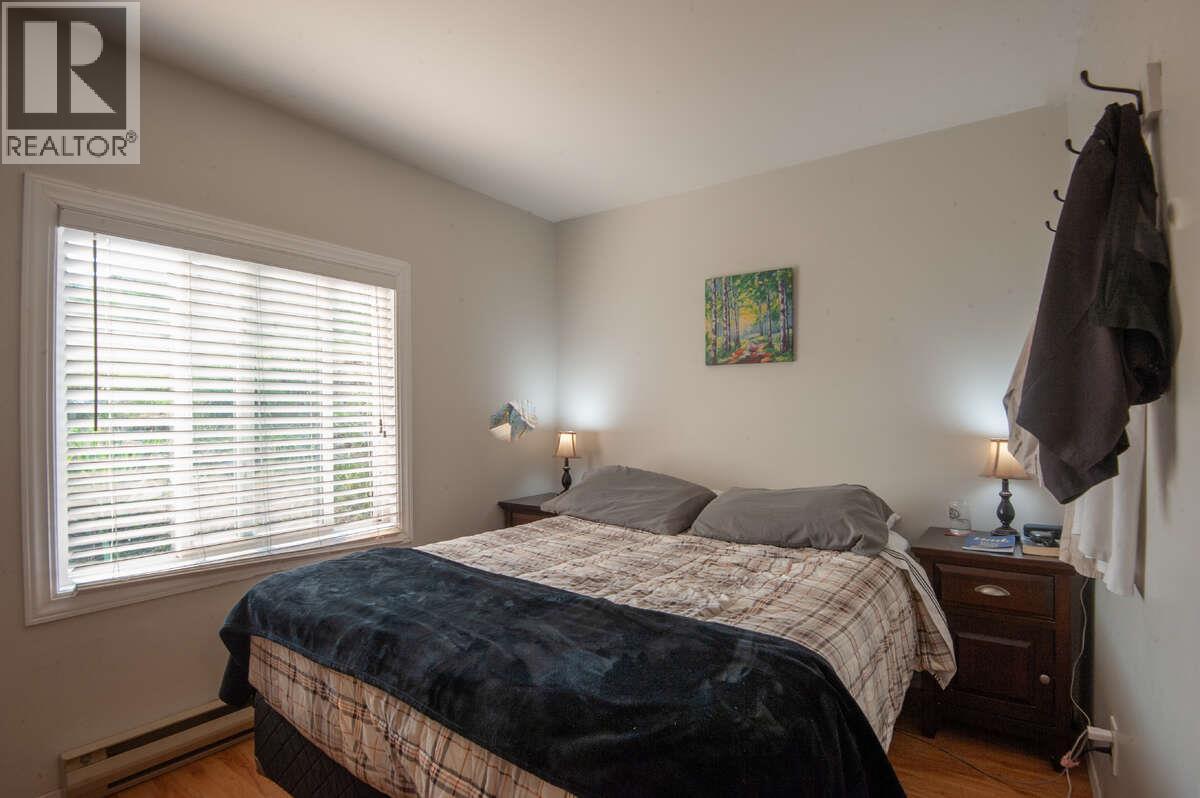 417 Copper Road, Rossland, British Columbia  V0G 1Y0 - Photo 7 - 10365273