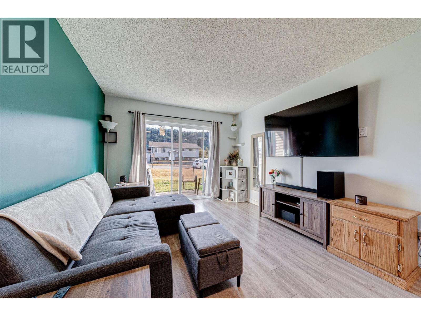 501 Elk Street Unit# 111, Elkford, British Columbia  V0B 1H0 - Photo 1 - 10364403