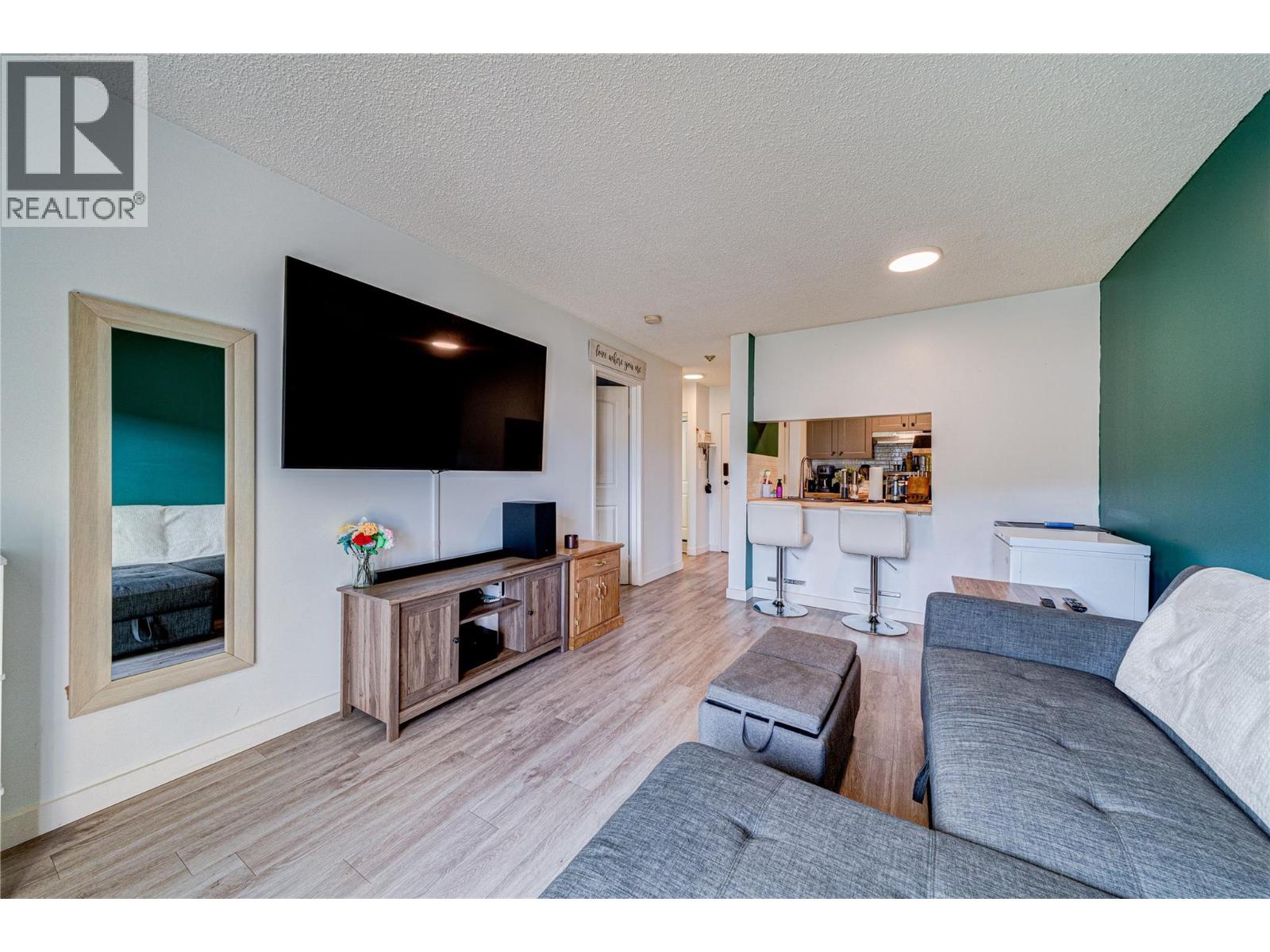 501 Elk Street Unit# 111, Elkford, British Columbia  V0B 1H0 - Photo 17 - 10364403