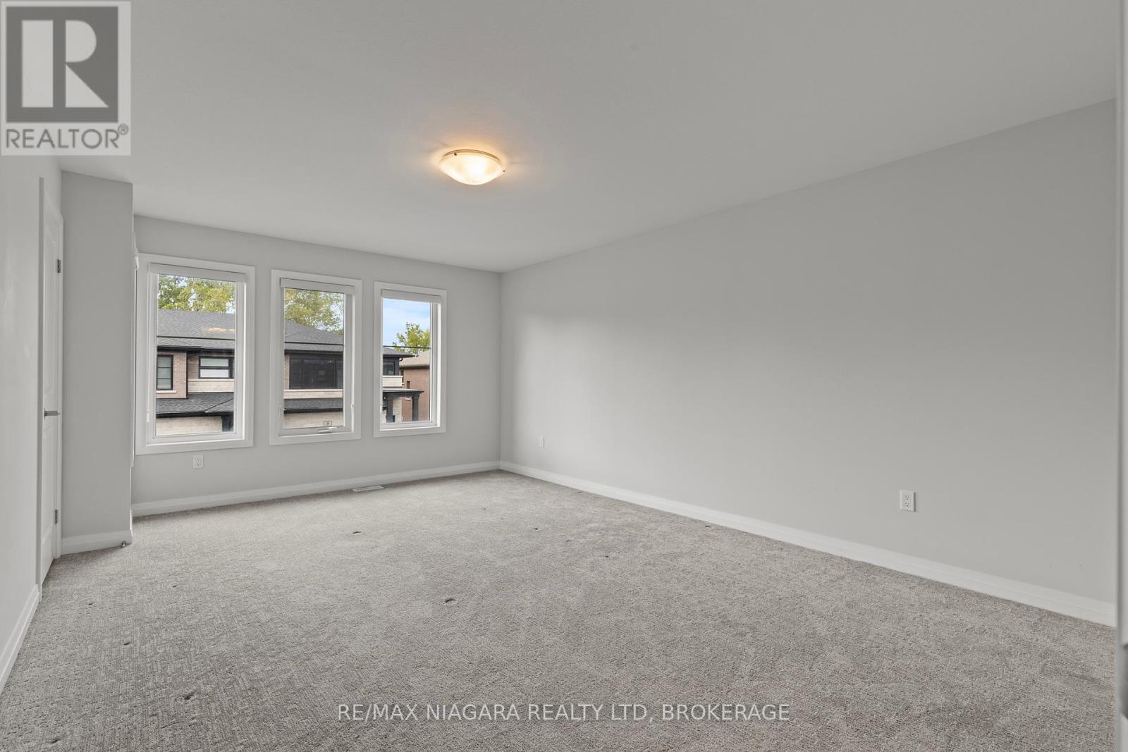 23 - 4552 Portage Road, Niagara Falls, Ontario  L2E 6A8 - Photo 13 - X12450026