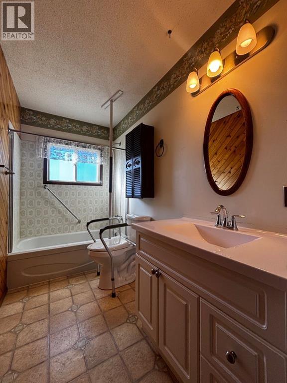 9527 98 Avenue, Grande Prairie, Alberta  T8V 0N8 - Photo 6 - A2249532