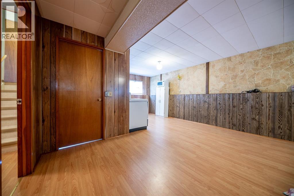 9527 98 Avenue, Grande Prairie, Alberta  T8V 0N8 - Photo 11 - A2249532