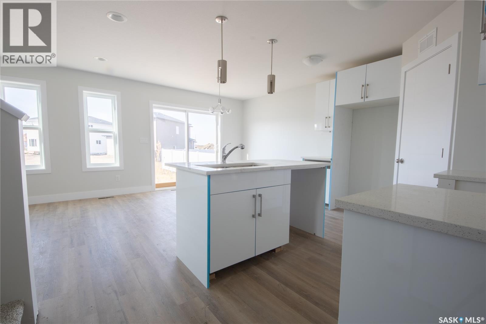 111 Stromberg Crescent, Saskatoon, Saskatchewan  S7L 7C4 - Photo 4 - SK020067