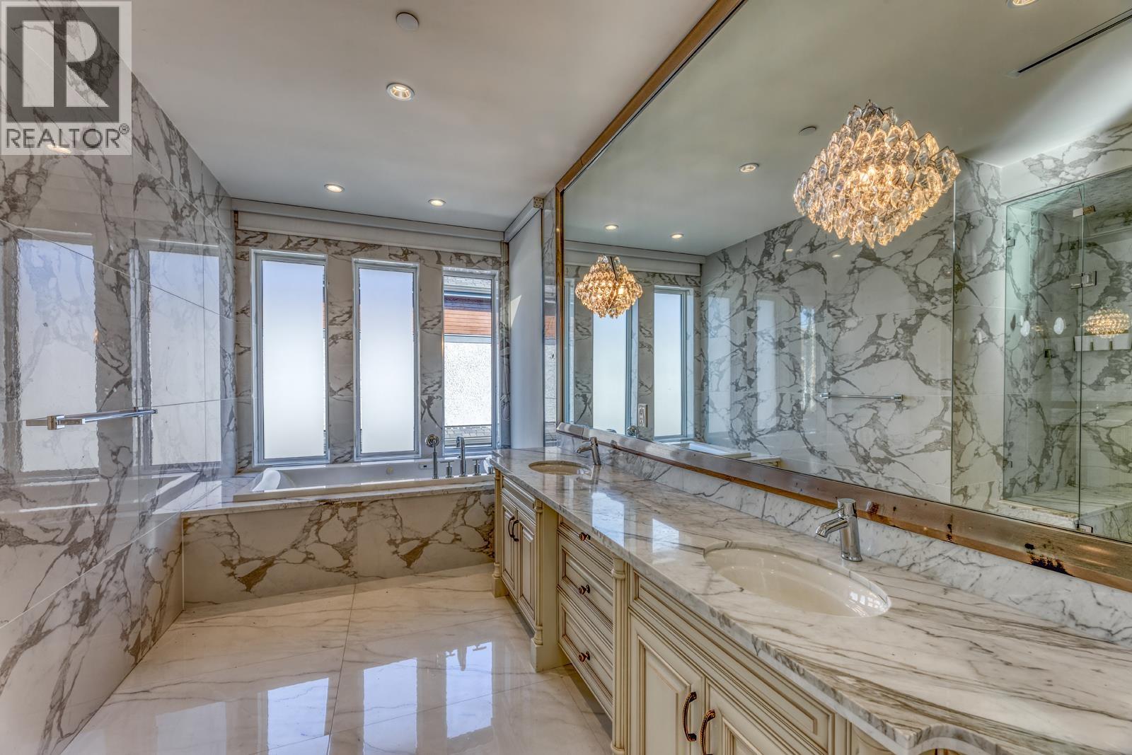 2216 W 21st Avenue, Vancouver, British Columbia  V6L 1J5 - Photo 33 - R3053977