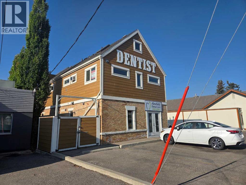 Upper Front, 508 First Street W, Cochrane, Alberta  T4C 1B1 - Photo 2 - A2257924
