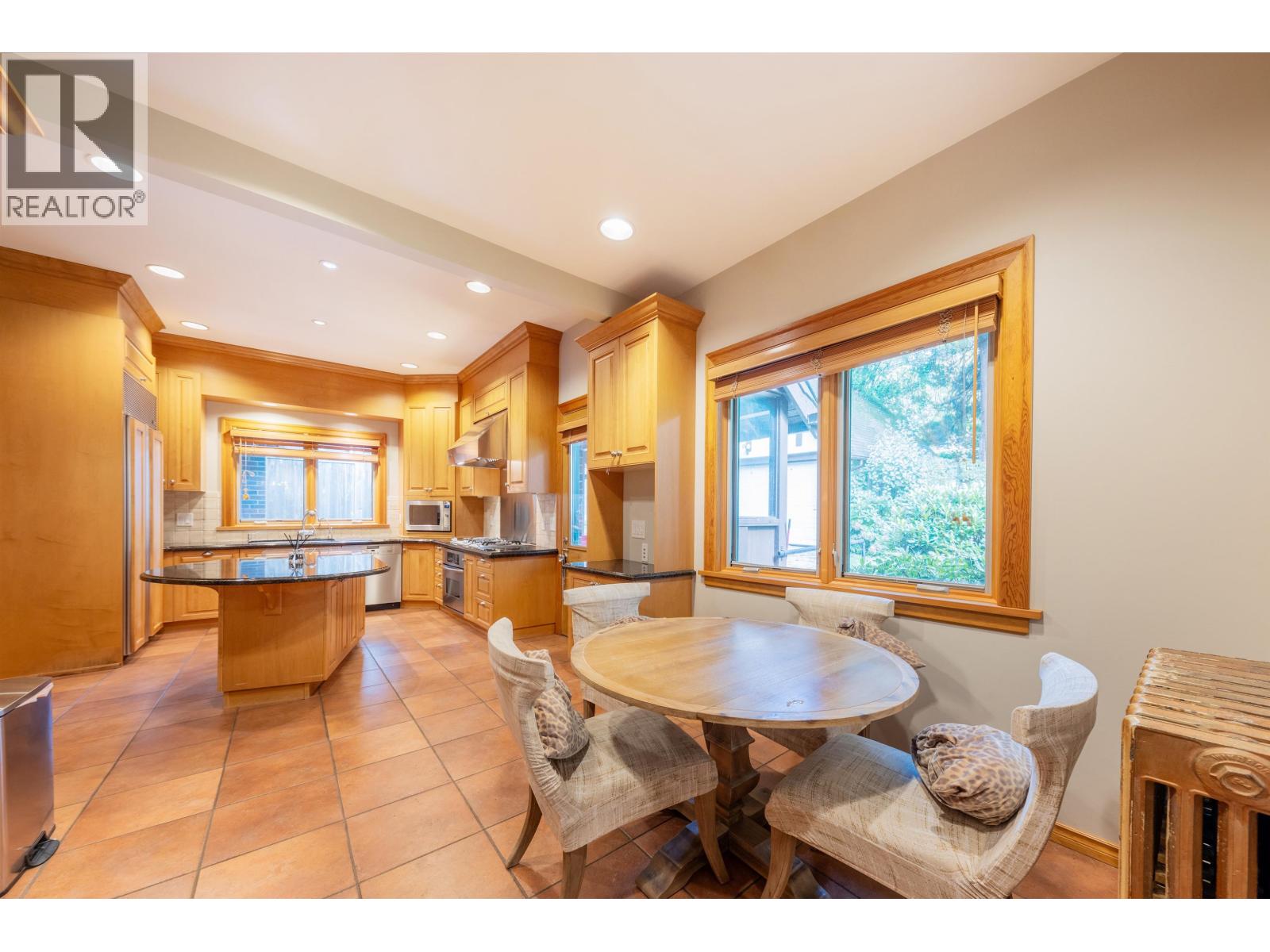 6026 Angus Drive, Vancouver, British Columbia  V6M 3P1 - Photo 6 - R3055303