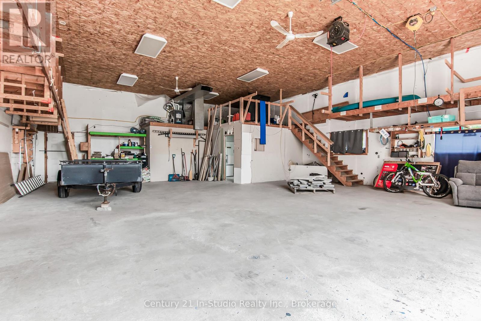 340 Boyd Street, South Bruce Peninsula, Ontario  N0H 2T0 - Photo 10 - X12449927