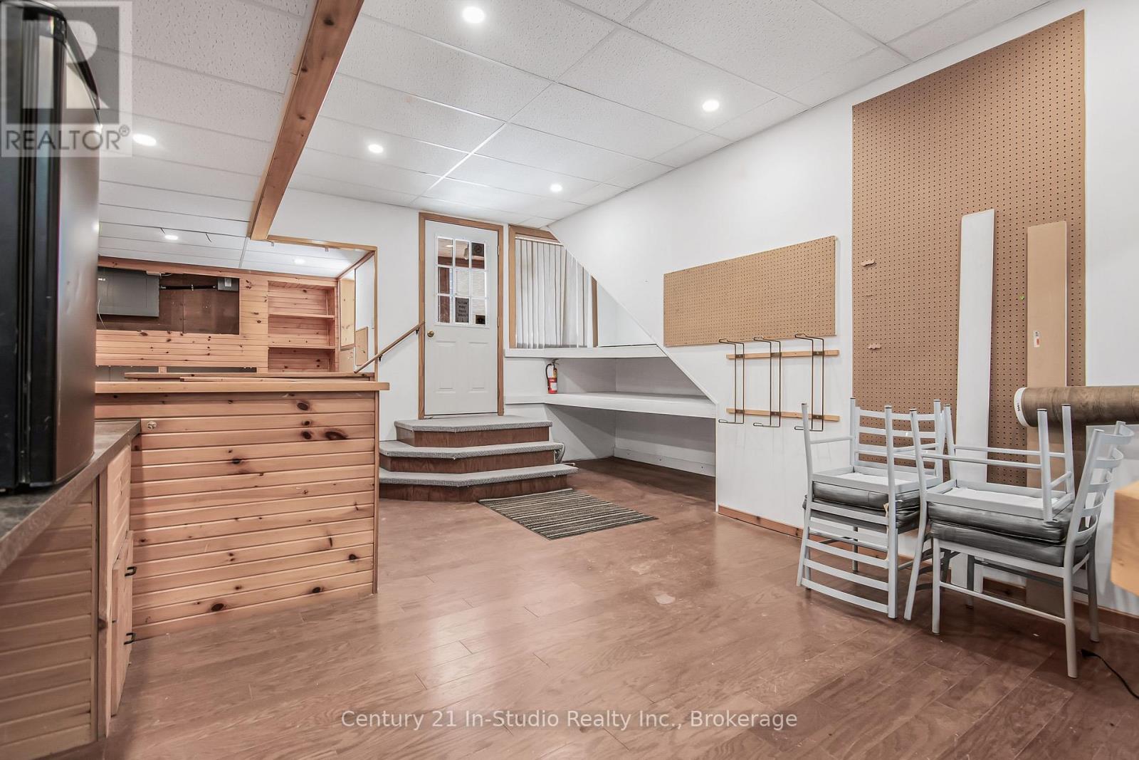 340 Boyd Street, South Bruce Peninsula, Ontario  N0H 2T0 - Photo 16 - X12449927