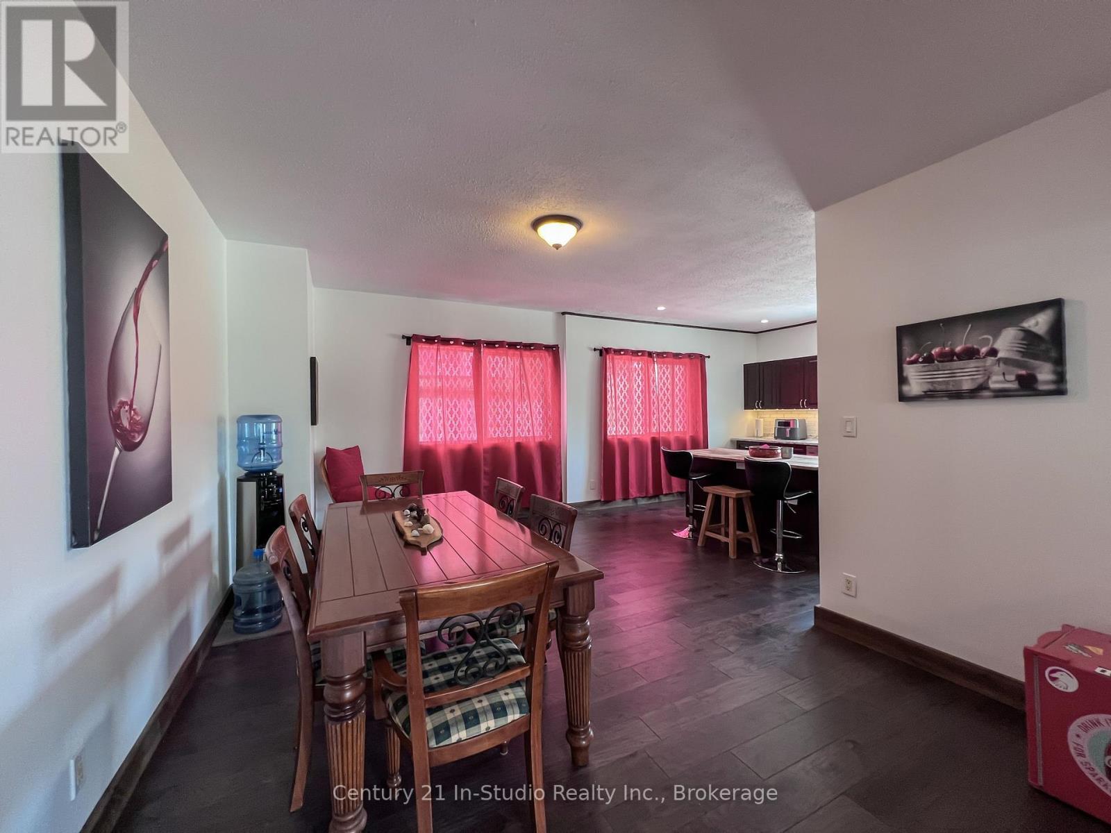340 Boyd Street, South Bruce Peninsula, Ontario  N0H 2T0 - Photo 29 - X12449927