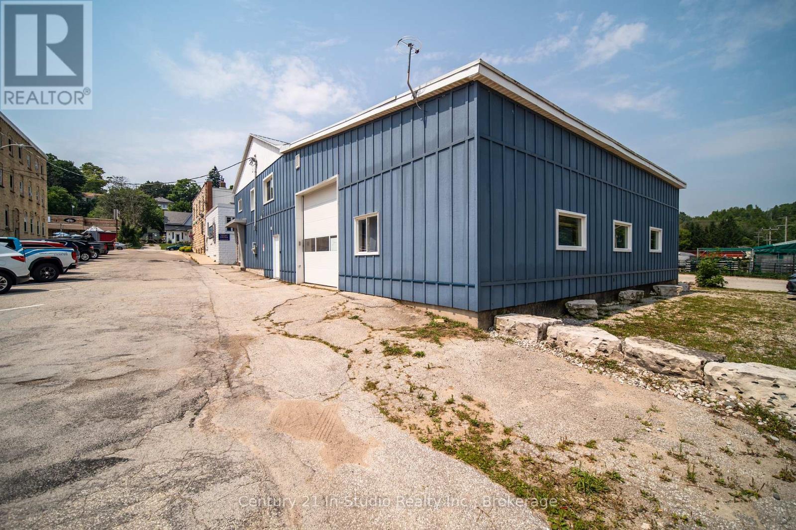 340 Boyd Street, South Bruce Peninsula, Ontario  N0H 2T0 - Photo 4 - X12449927