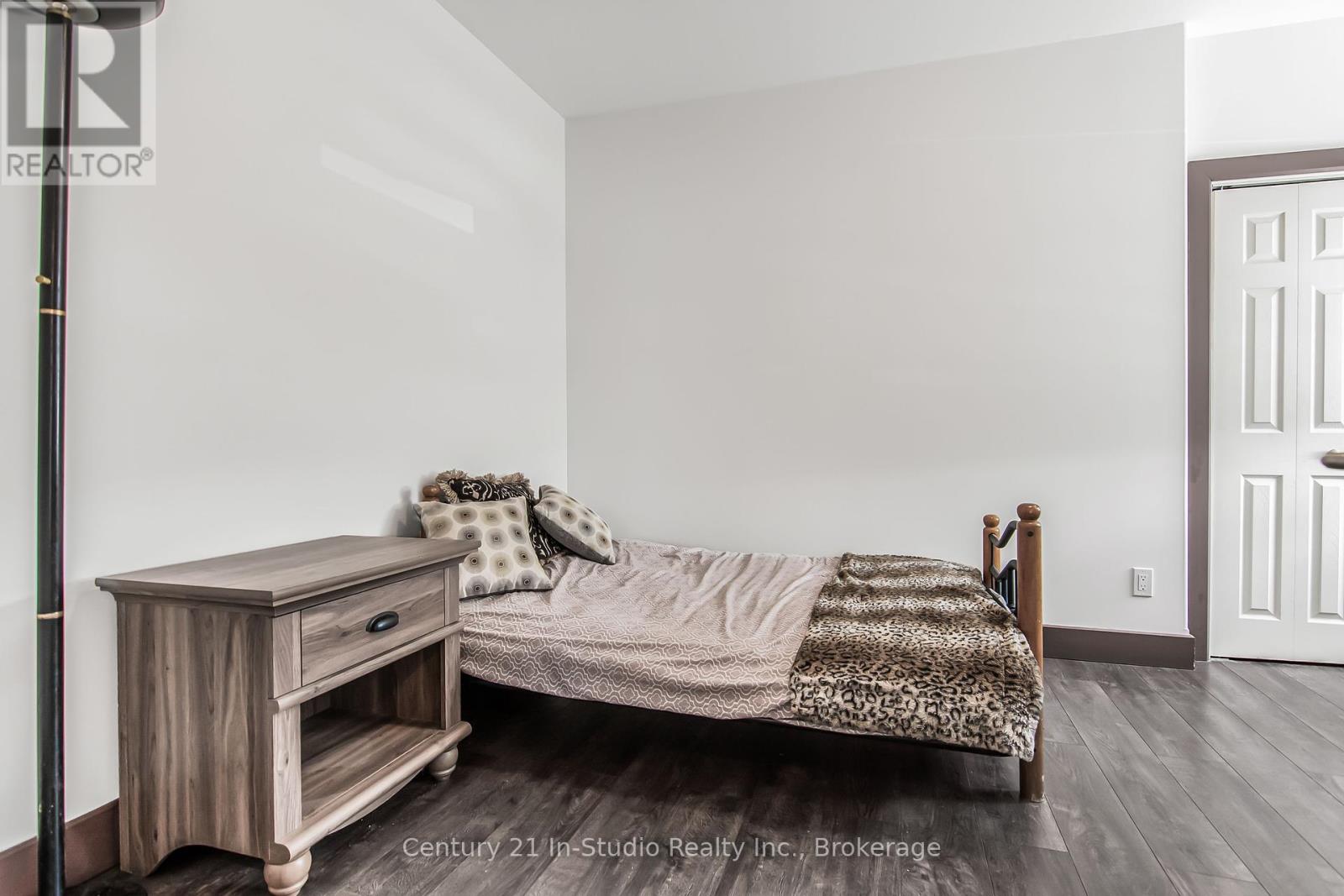 340 Boyd Street, South Bruce Peninsula, Ontario  N0H 2T0 - Photo 43 - X12449927