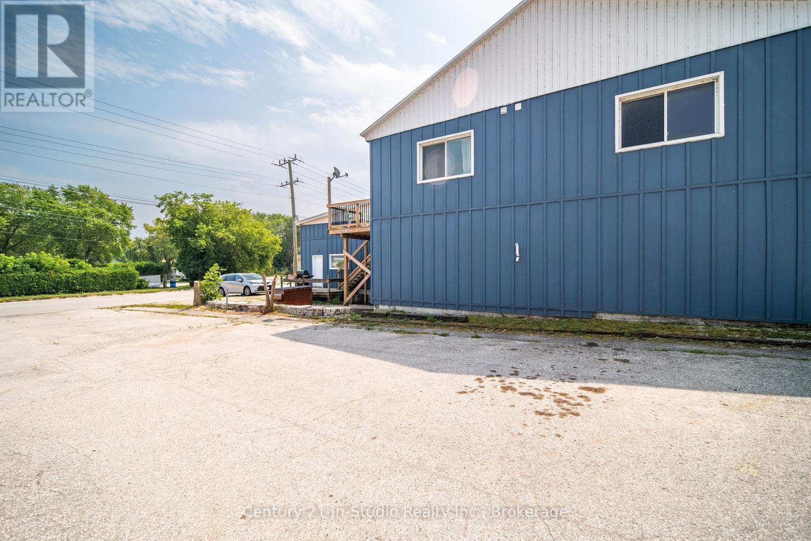 340 Boyd Street, South Bruce Peninsula, Ontario  N0H 2T0 - Photo 5 - X12449927